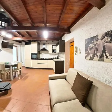 Tom E Jerry Apartament *